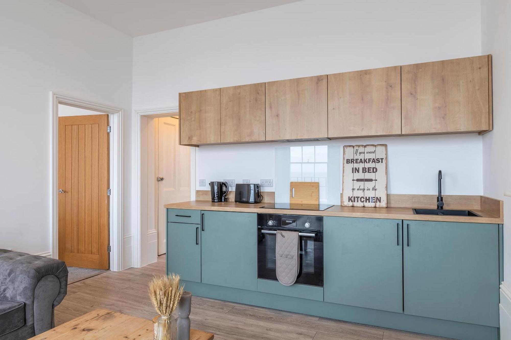 Seaside Serenity: Stylish Sea View Apartments In Herne Bay Kültér fotó