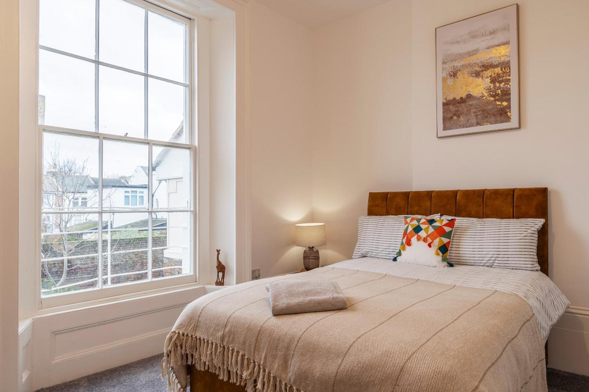 Seaside Serenity: Stylish Sea View Apartments In Herne Bay Kültér fotó