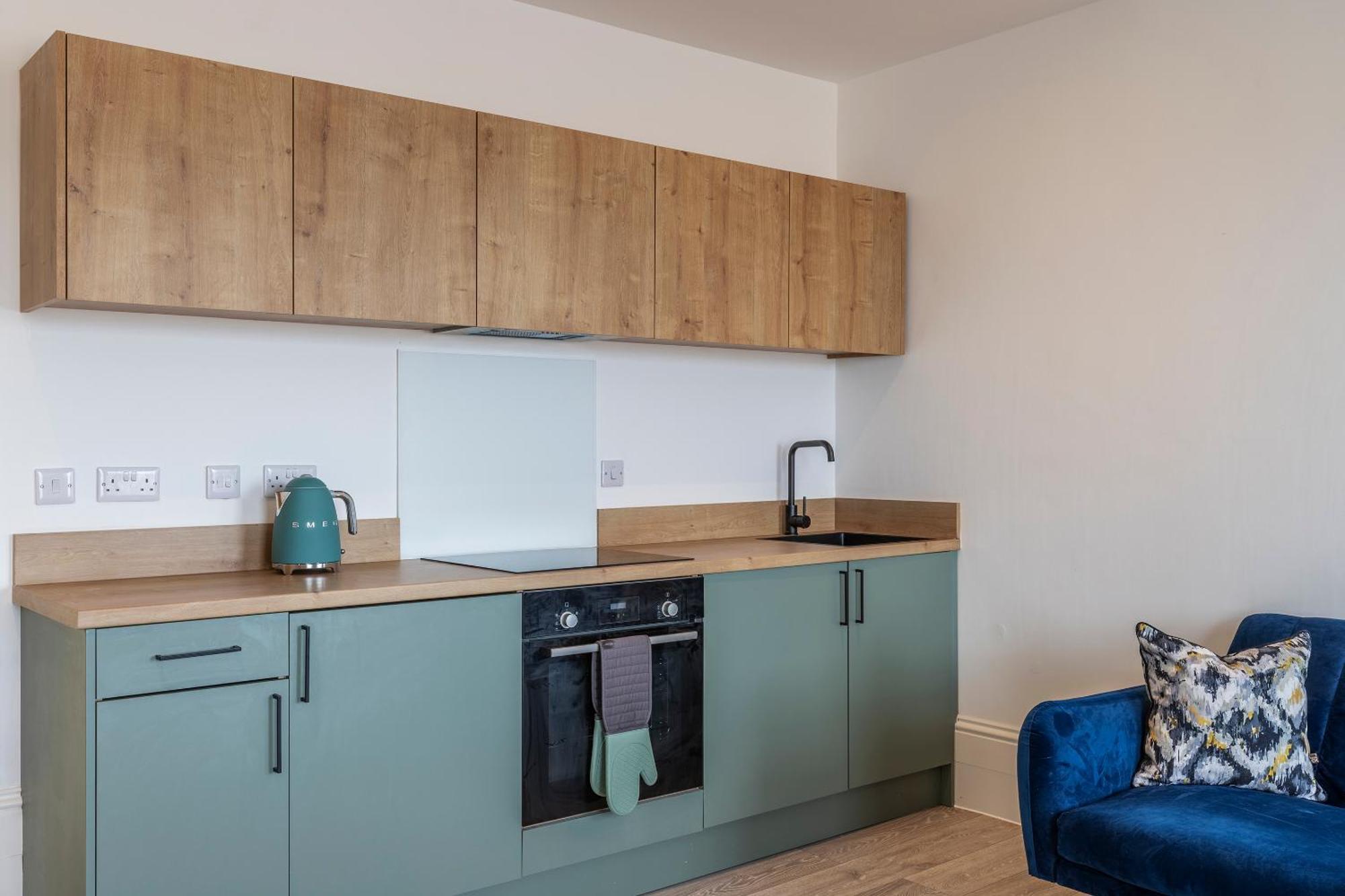 Seaside Serenity: Stylish Sea View Apartments In Herne Bay Kültér fotó
