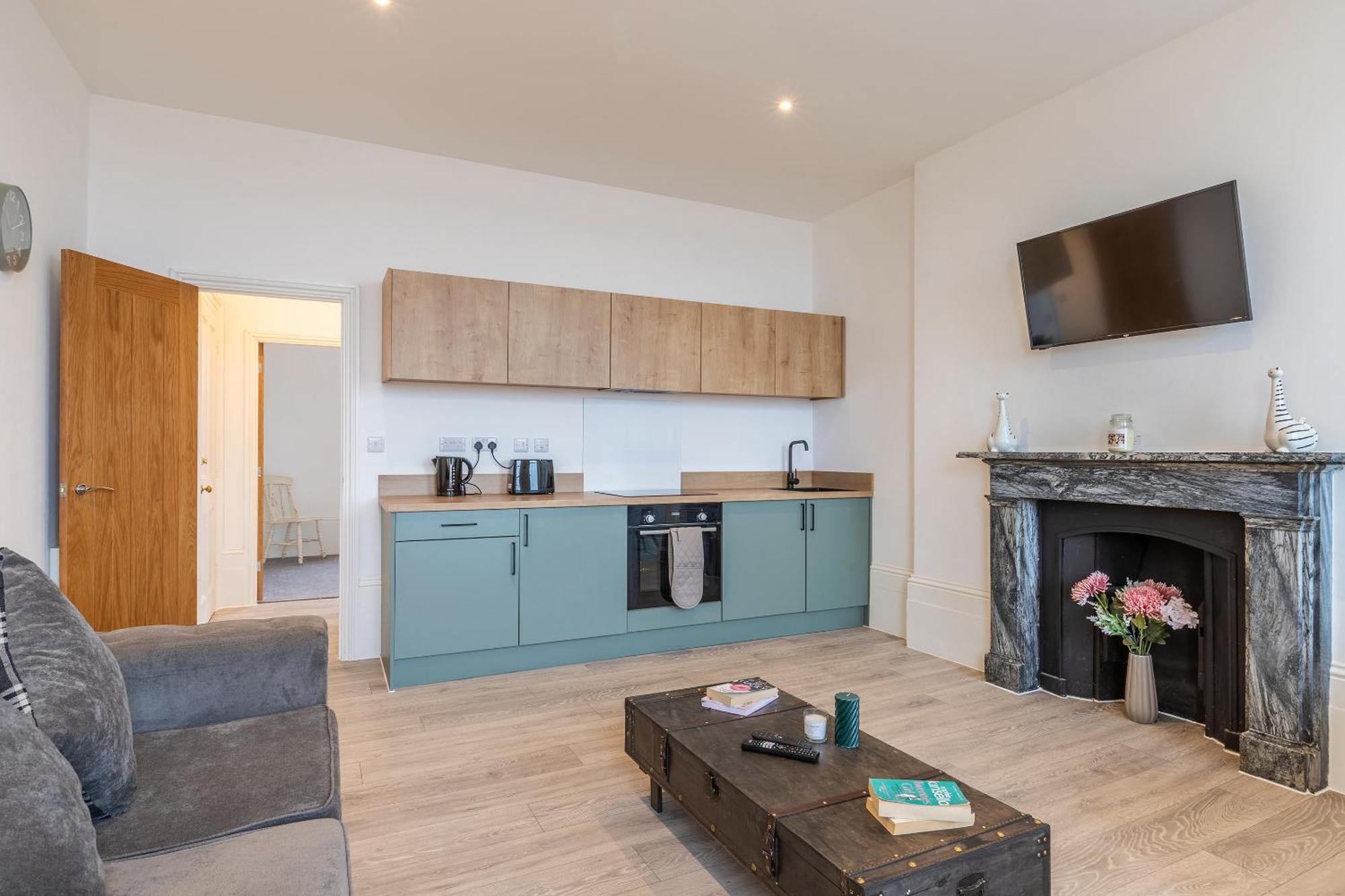 Seaside Serenity: Stylish Sea View Apartments In Herne Bay Kültér fotó